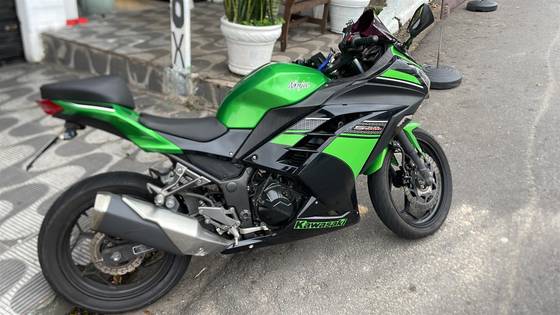 KAWASAKI NINJA 300 KAWASAKI NINJA 300